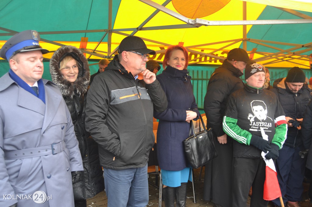 Tropem Wilczym w Zabielu