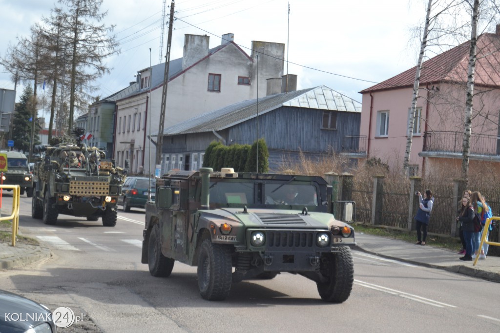 Przejazd grupy bojowej NATO przez Kolno