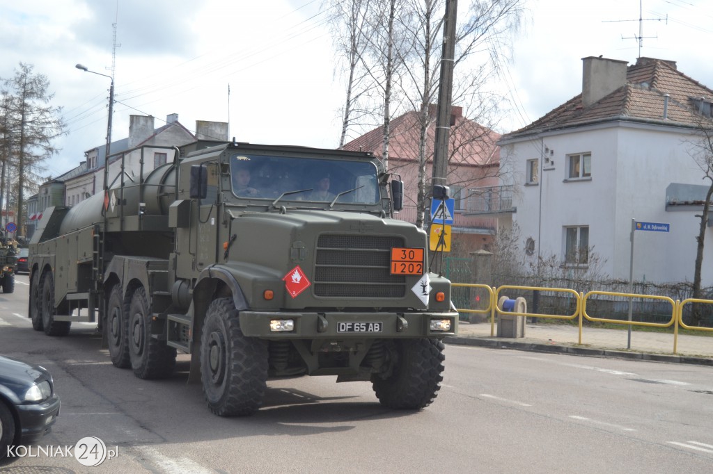 Przejazd grupy bojowej NATO przez Kolno