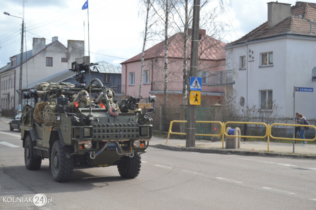 Przejazd grupy bojowej NATO przez Kolno