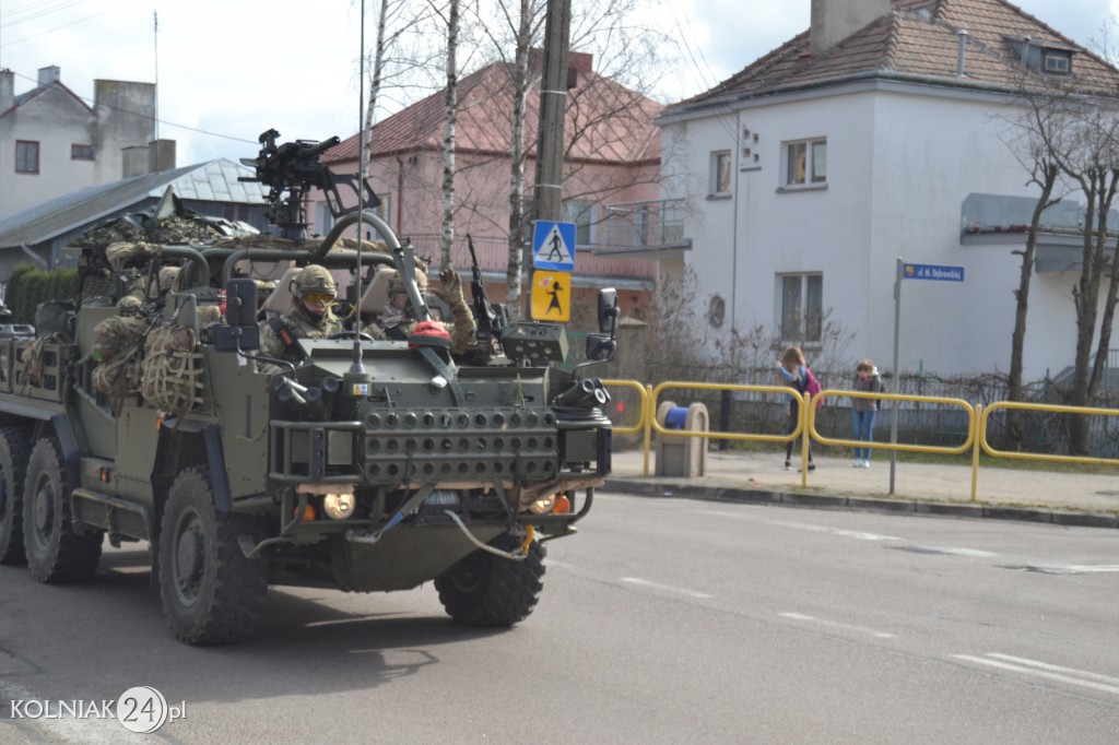 Przejazd grupy bojowej NATO przez Kolno