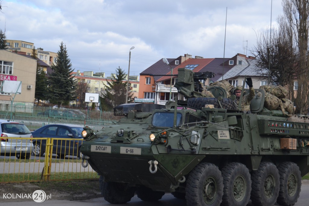 Przejazd grupy bojowej NATO przez Kolno