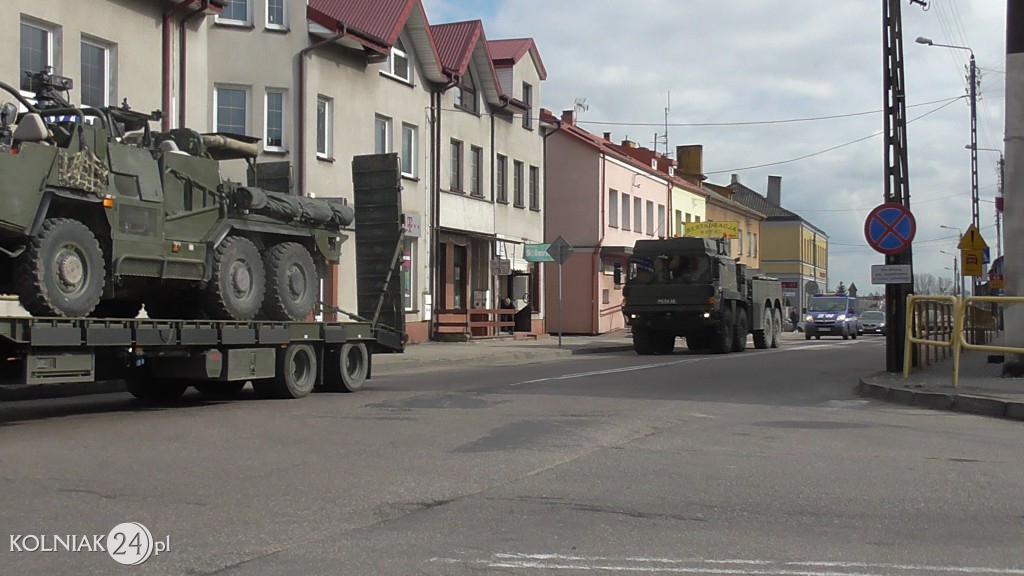Przejazd grupy bojowej NATO przez Kolno