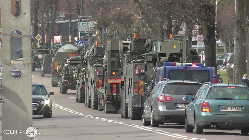 Przejazd grupy bojowej NATO przez Kolno