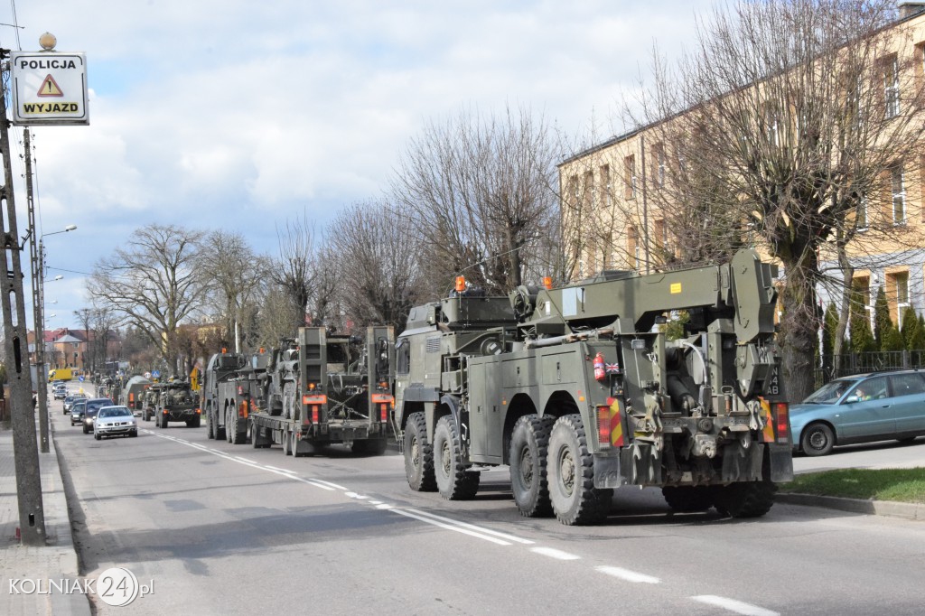 Przejazd grupy bojowej NATO przez Kolno