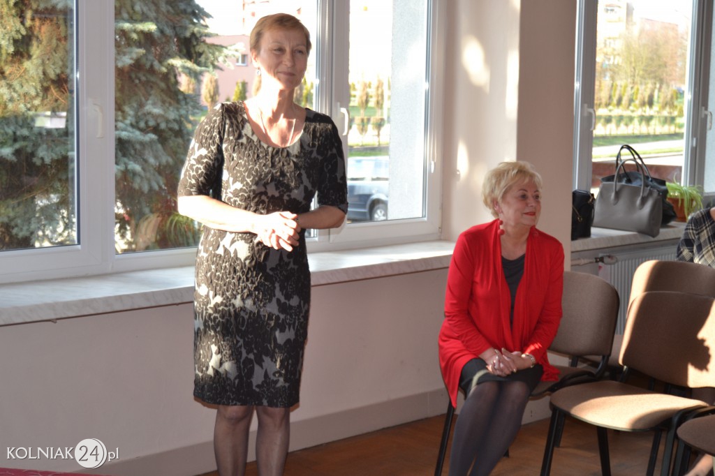 Teatr przy Stoliku: Wydmuszka
