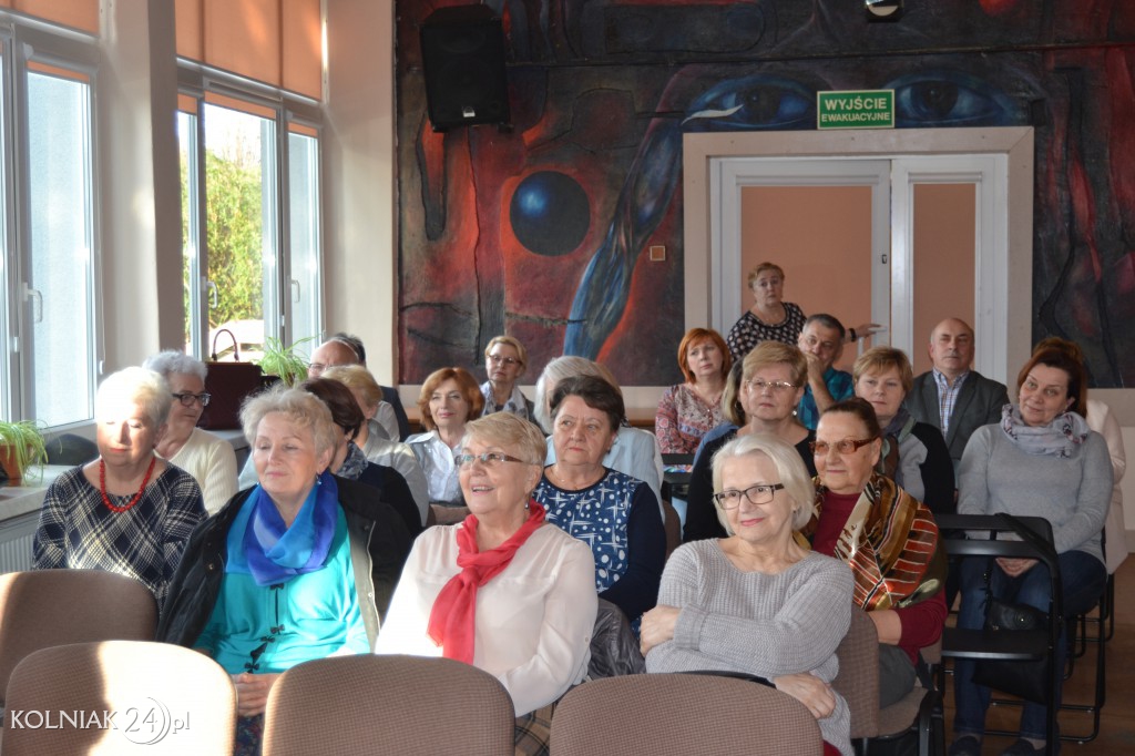 Teatr przy Stoliku: Wydmuszka
