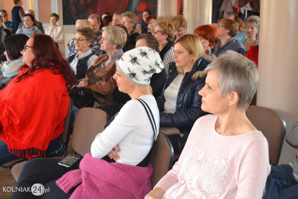 Teatr przy Stoliku: Wydmuszka
