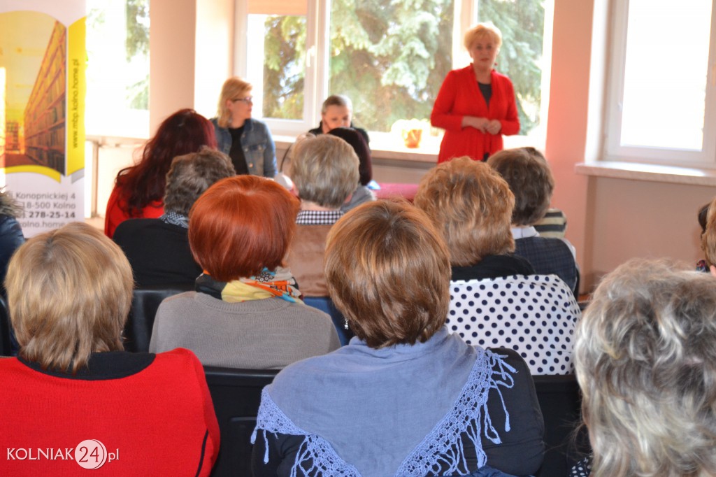 Teatr przy Stoliku: Wydmuszka