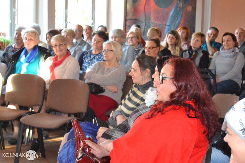 Teatr przy Stoliku: Wydmuszka