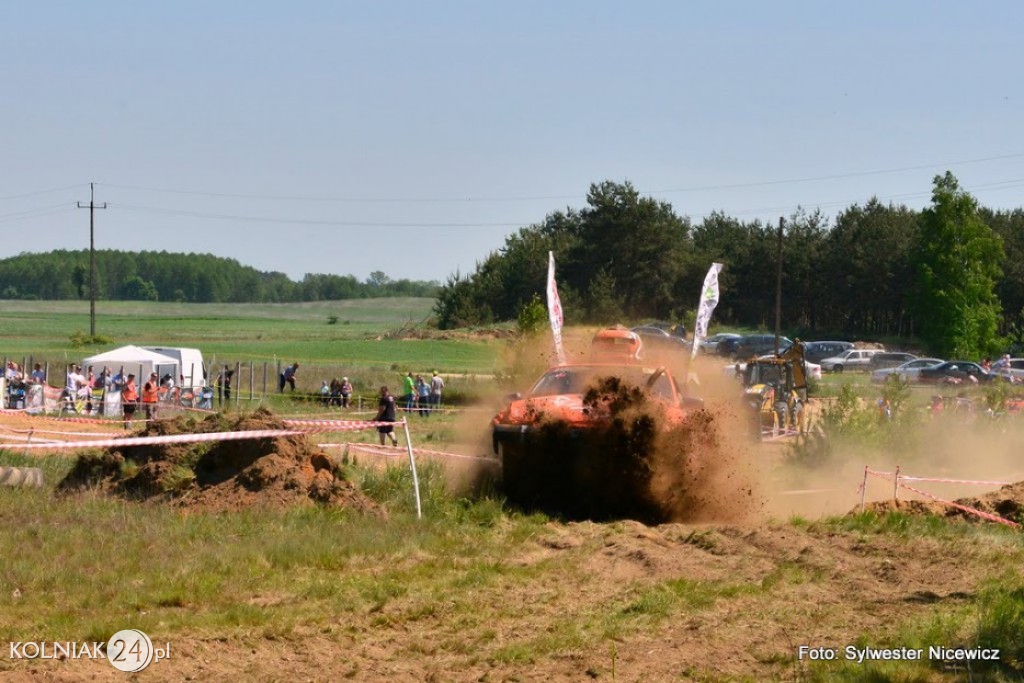 Wyścig  Wraków w Kątach