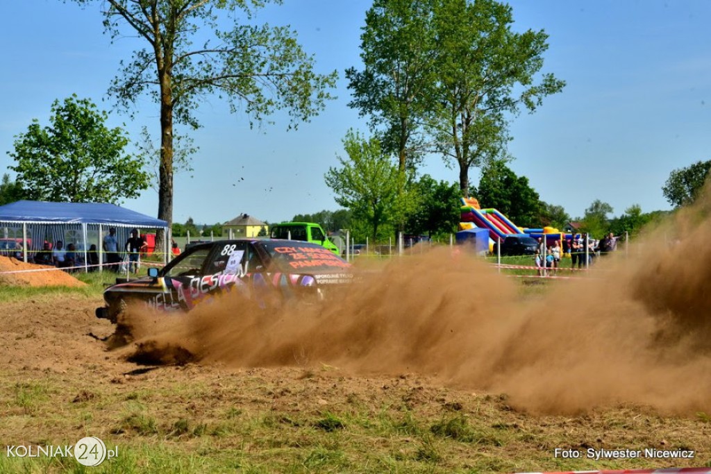 Wyścig  Wraków w Kątach
