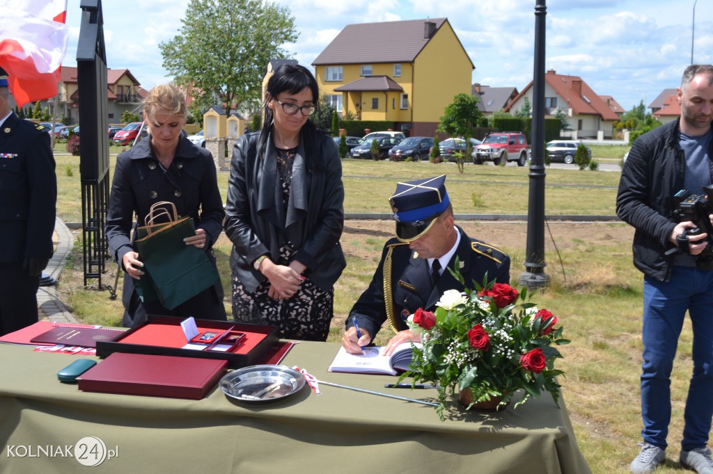 Nadanie Sztandaru kolneńskiej PSP