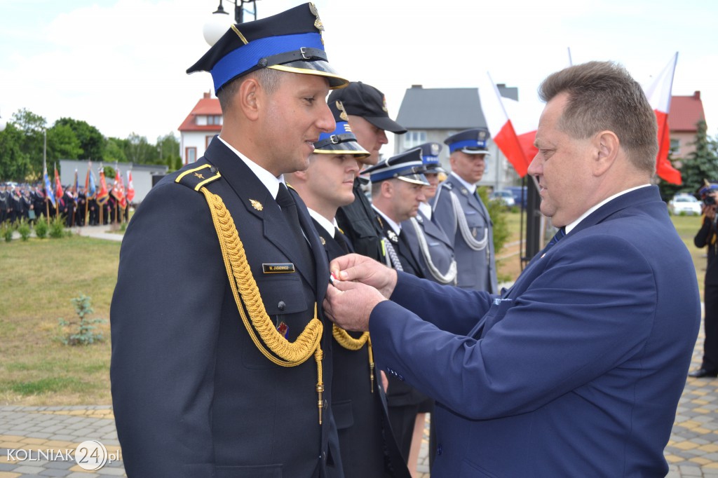 Nadanie Sztandaru kolneńskiej PSP