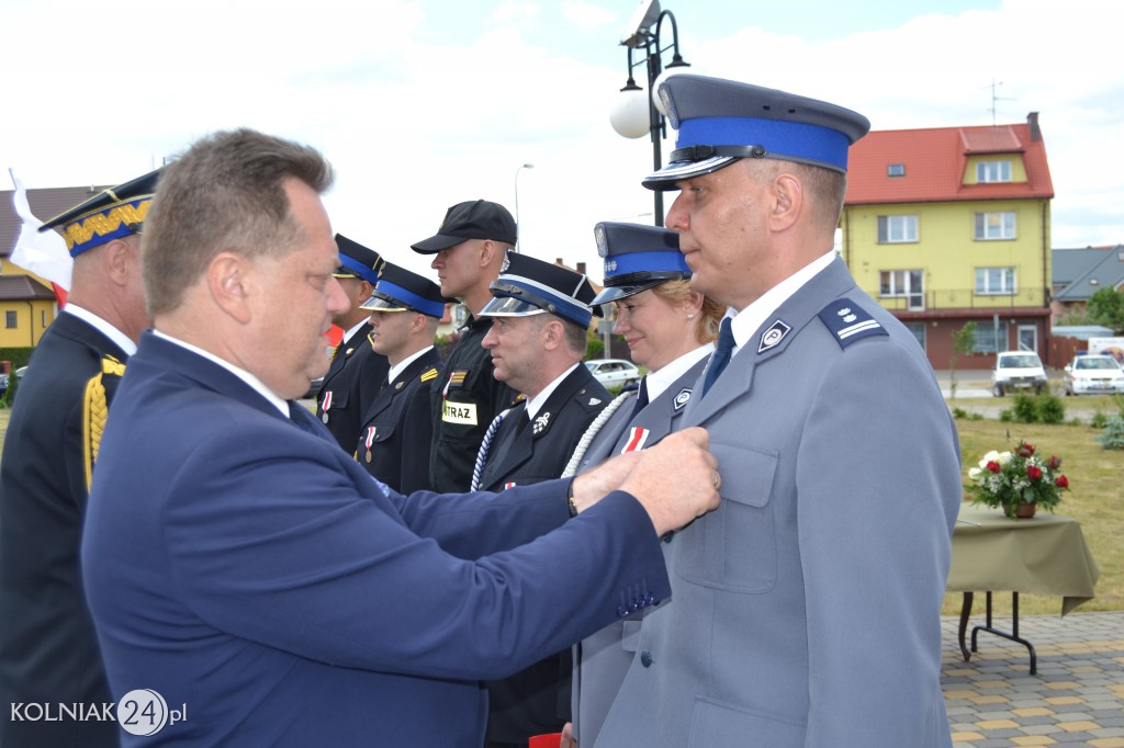 Nadanie Sztandaru kolneńskiej PSP