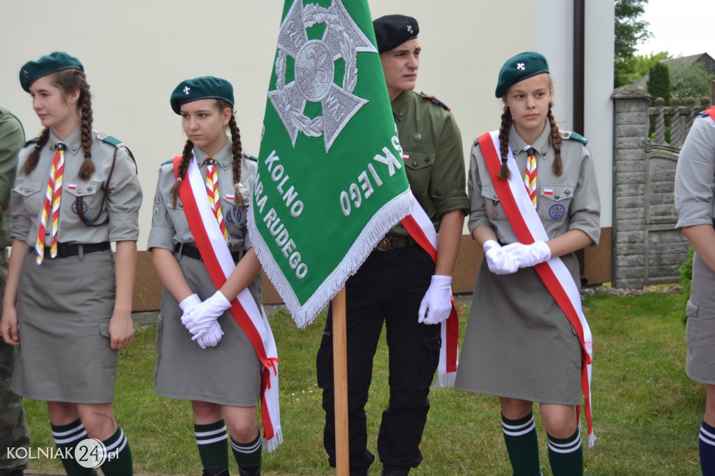 Nadanie sztandaru Hufcowi ZHP w Kolnie