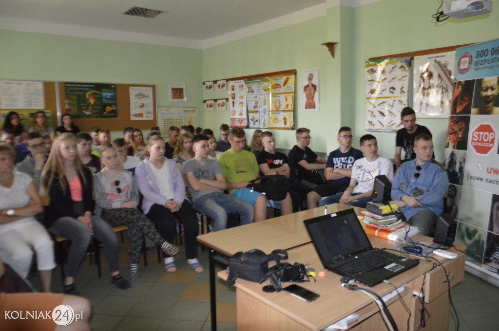 Z młodzieżą o bezpiecznych wakacjach