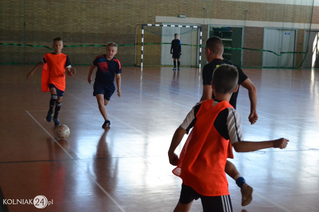 Wakacyjny Turniej Halowej Piłki Nożnej