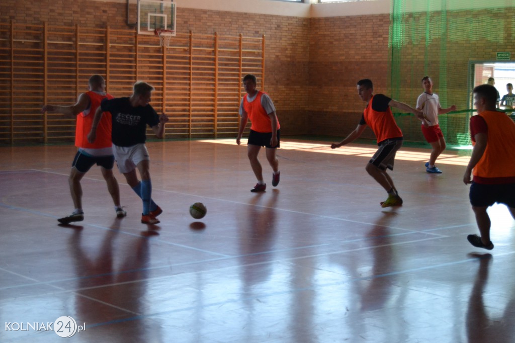 Wakacyjny Turniej Halowej Piłki Nożnej