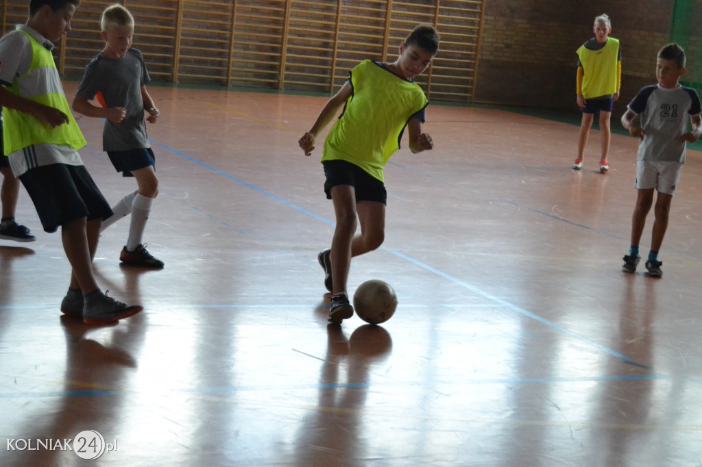 Wakacyjny Turniej Halowej Piłki Nożnej