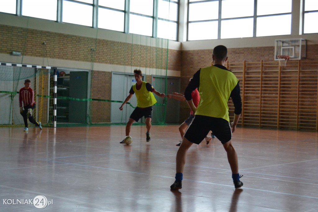 Wakacyjny Turniej Halowej Piłki Nożnej