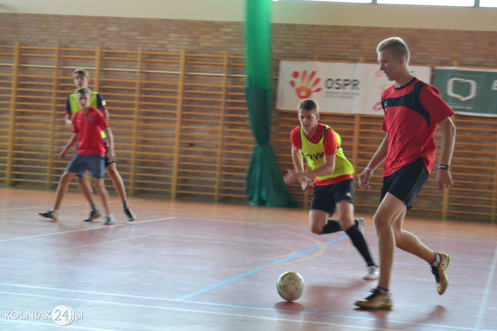 Wakacyjny Turniej Halowej Piłki Nożnej