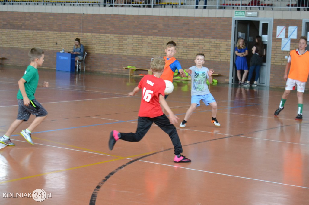 Wakacyjny Turniej Halowej Piłki Nożnej