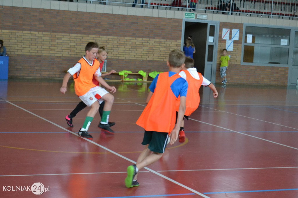 Wakacyjny Turniej Halowej Piłki Nożnej