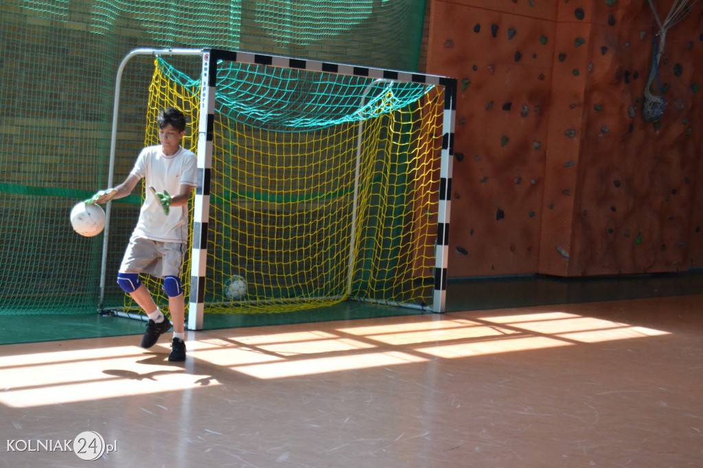 Wakacyjny Turniej Halowej Piłki Nożnej