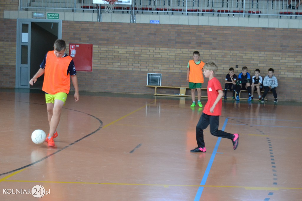 Wakacyjny Turniej Halowej Piłki Nożnej