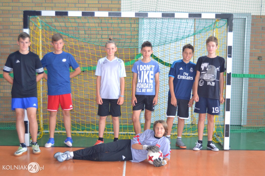 Wakacyjny Turniej Halowej Piłki Nożnej