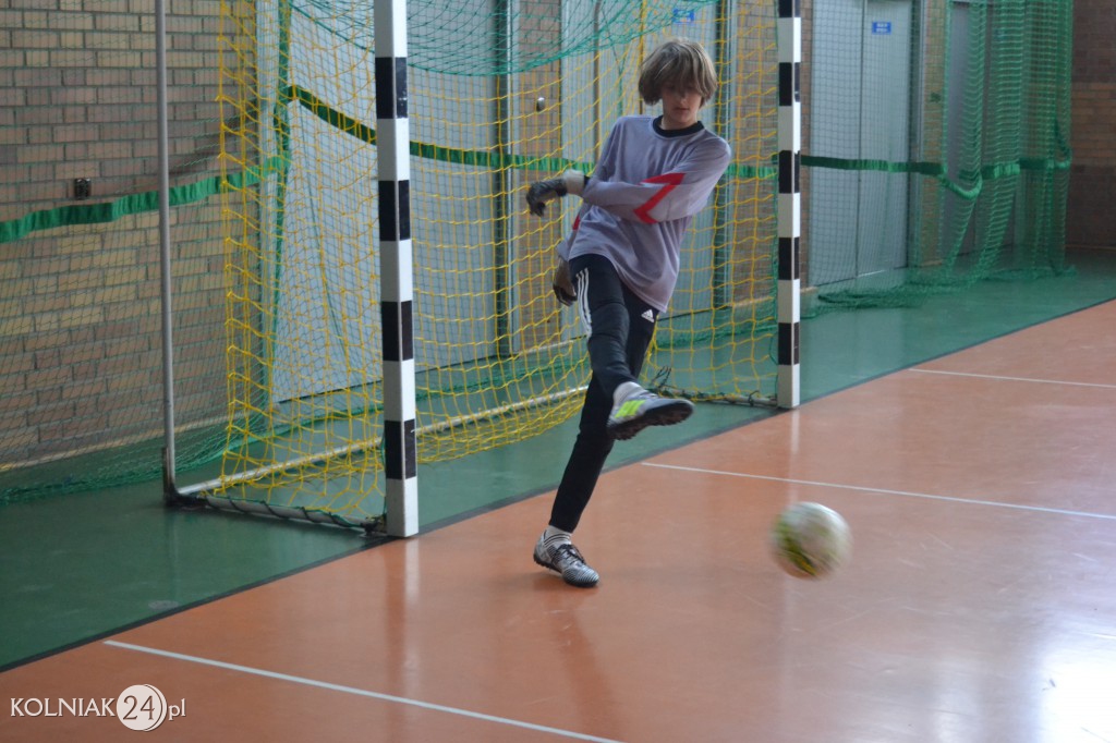 Wakacyjny Turniej Halowej Piłki Nożnej