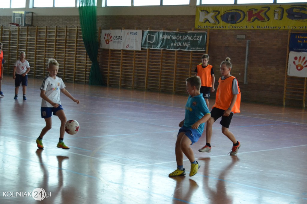 Wakacyjny Turniej Halowej Piłki Nożnej