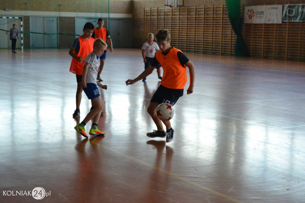 Wakacyjny Turniej Halowej Piłki Nożnej