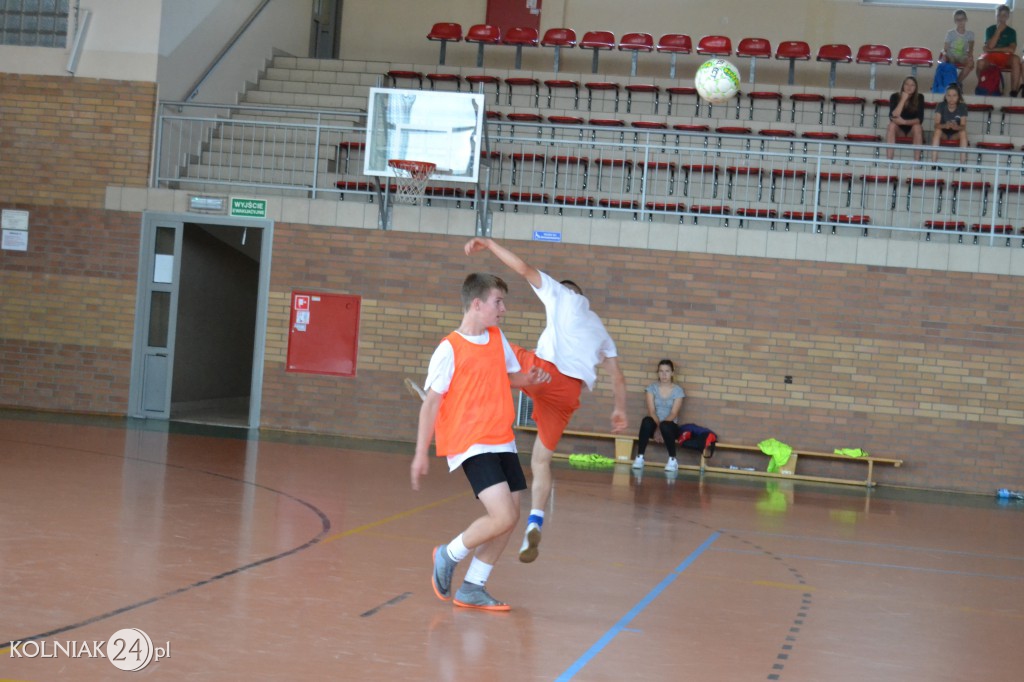 Wakacyjny Turniej Halowej Piłki Nożnej