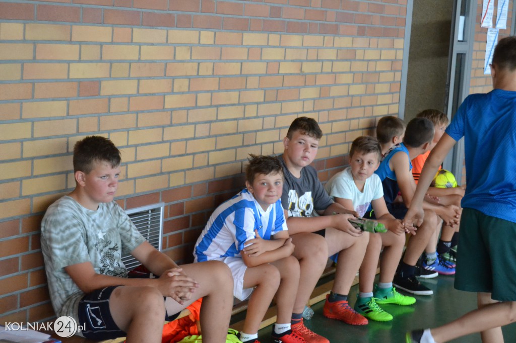 Wakacyjny Turniej Halowej Piłki Nożnej