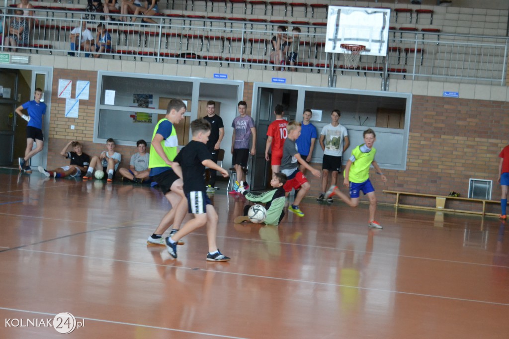 Wakacyjny Turniej Halowej Piłki Nożnej