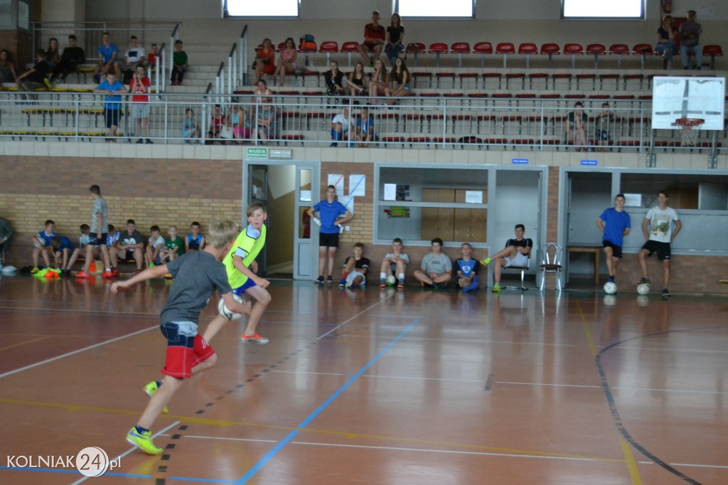 Wakacyjny Turniej Halowej Piłki Nożnej