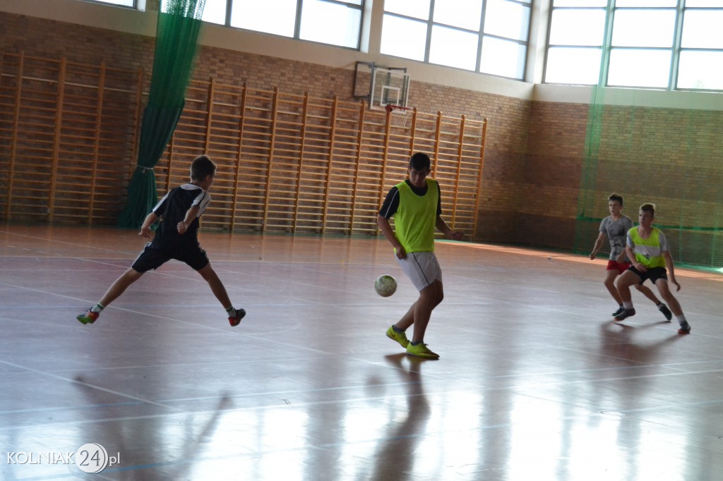 Wakacyjny Turniej Halowej Piłki Nożnej