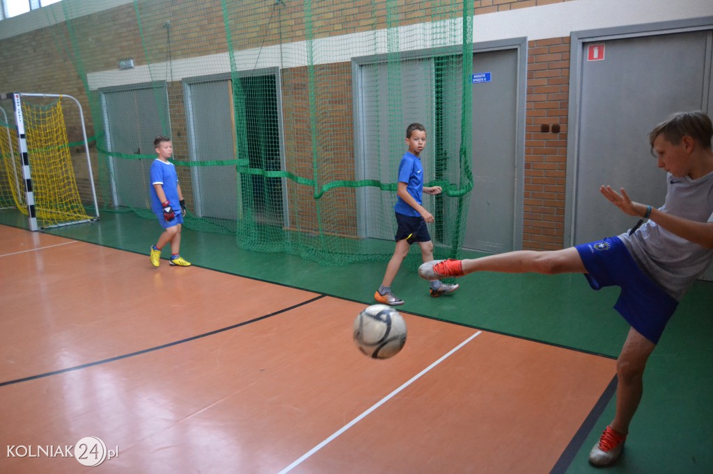 Wakacyjny Turniej Halowej Piłki Nożnej