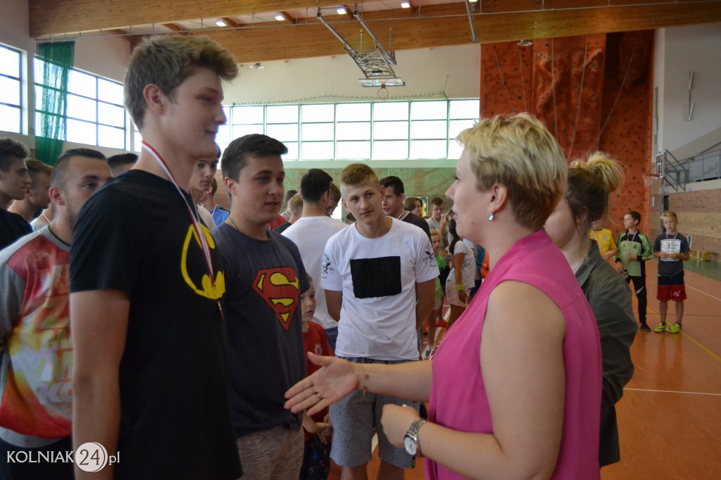 Wakacyjny Turniej Halowej Piłki Nożnej