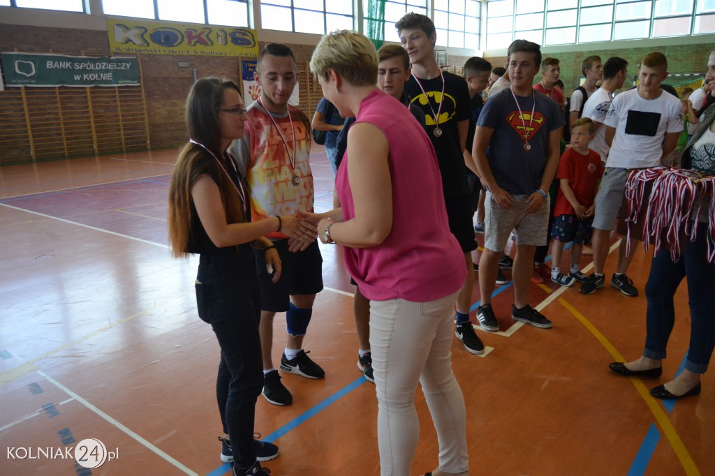 Wakacyjny Turniej Halowej Piłki Nożnej