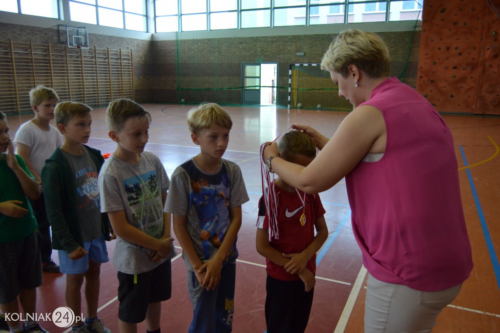 Wakacyjny Turniej Halowej Piłki Nożnej