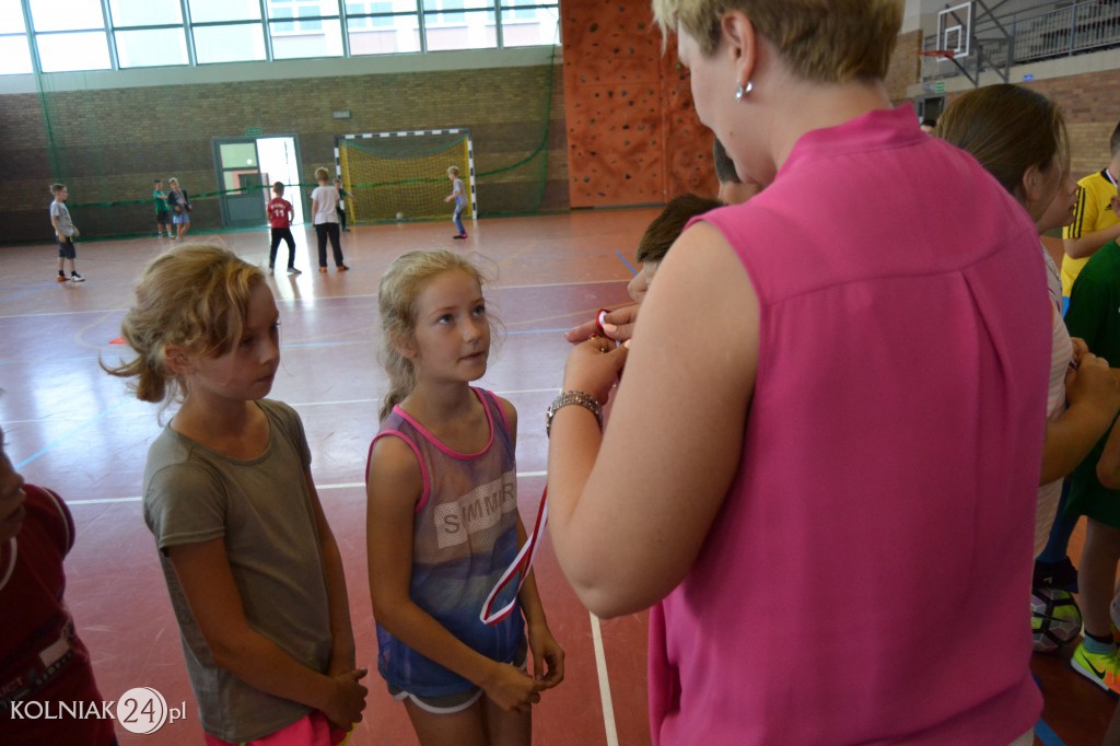 Wakacyjny Turniej Halowej Piłki Nożnej