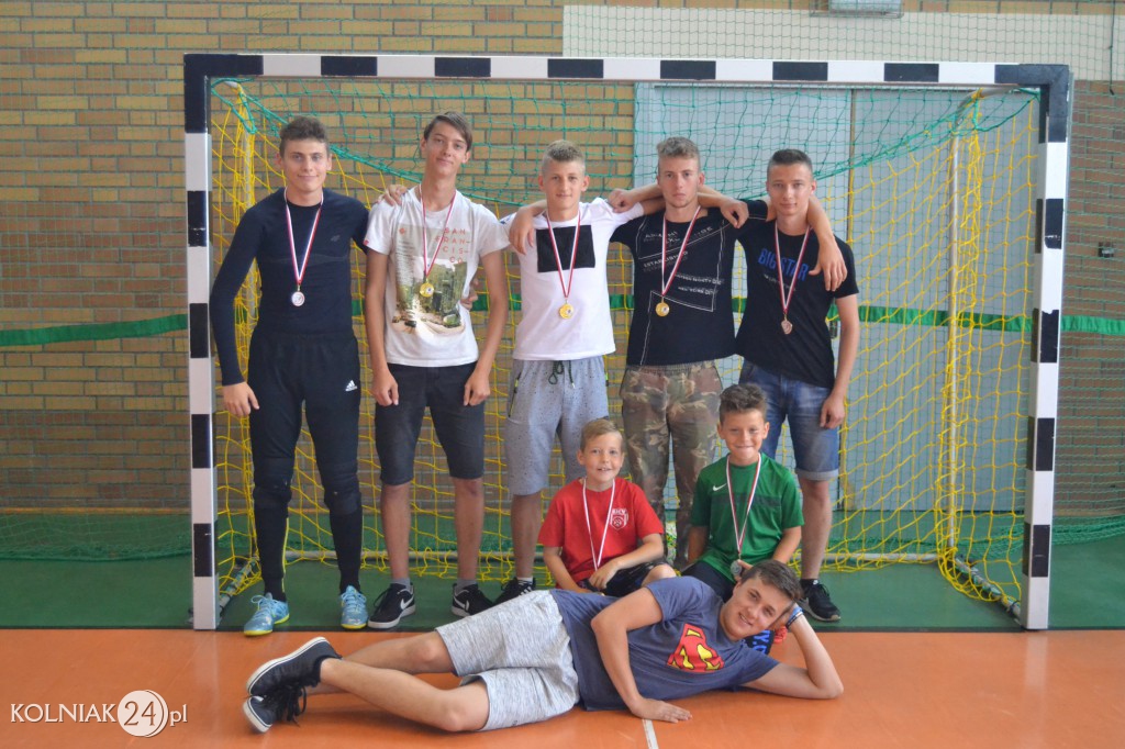 Wakacyjny Turniej Halowej Piłki Nożnej