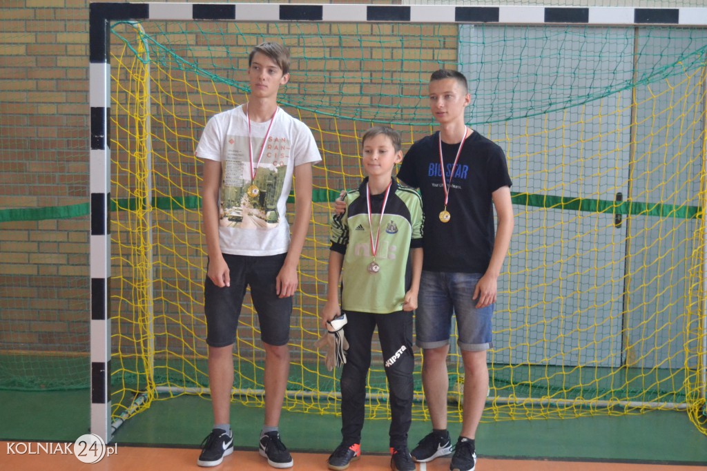 Wakacyjny Turniej Halowej Piłki Nożnej