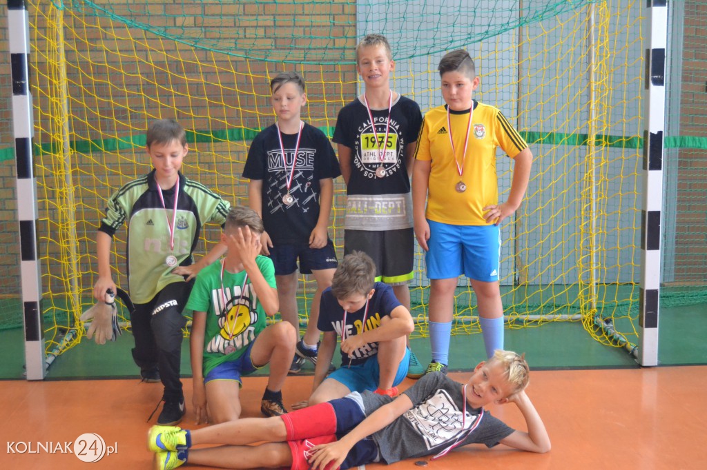 Wakacyjny Turniej Halowej Piłki Nożnej