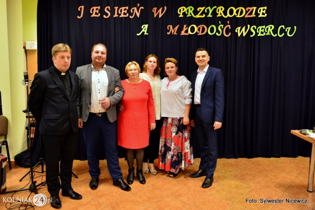JESIEŃ W PRZYRODZIE A MŁODOŚĆ W SERCU