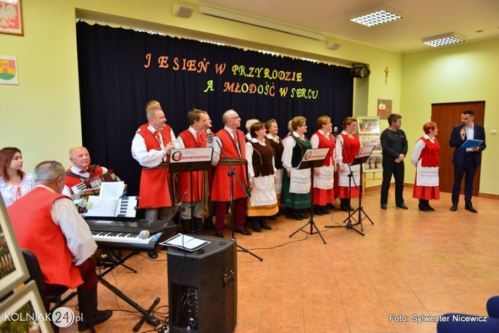 JESIEŃ W PRZYRODZIE A MŁODOŚĆ W SERCU