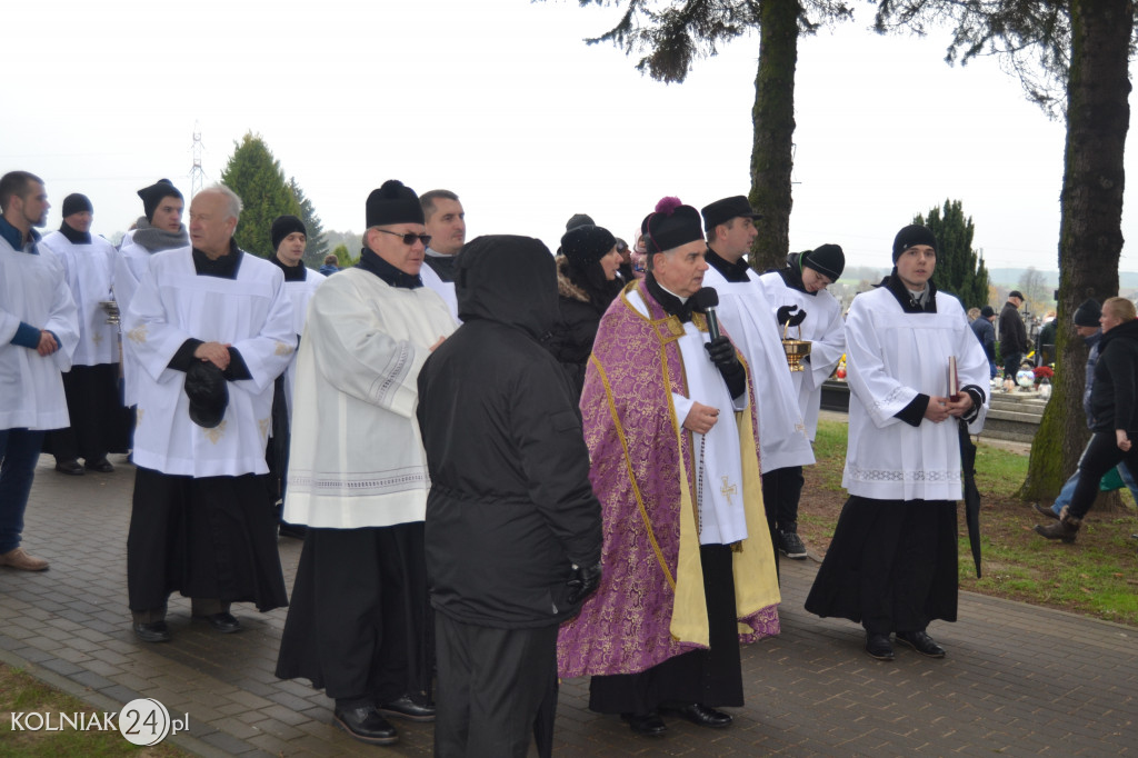 Kolneńskie cmentarze